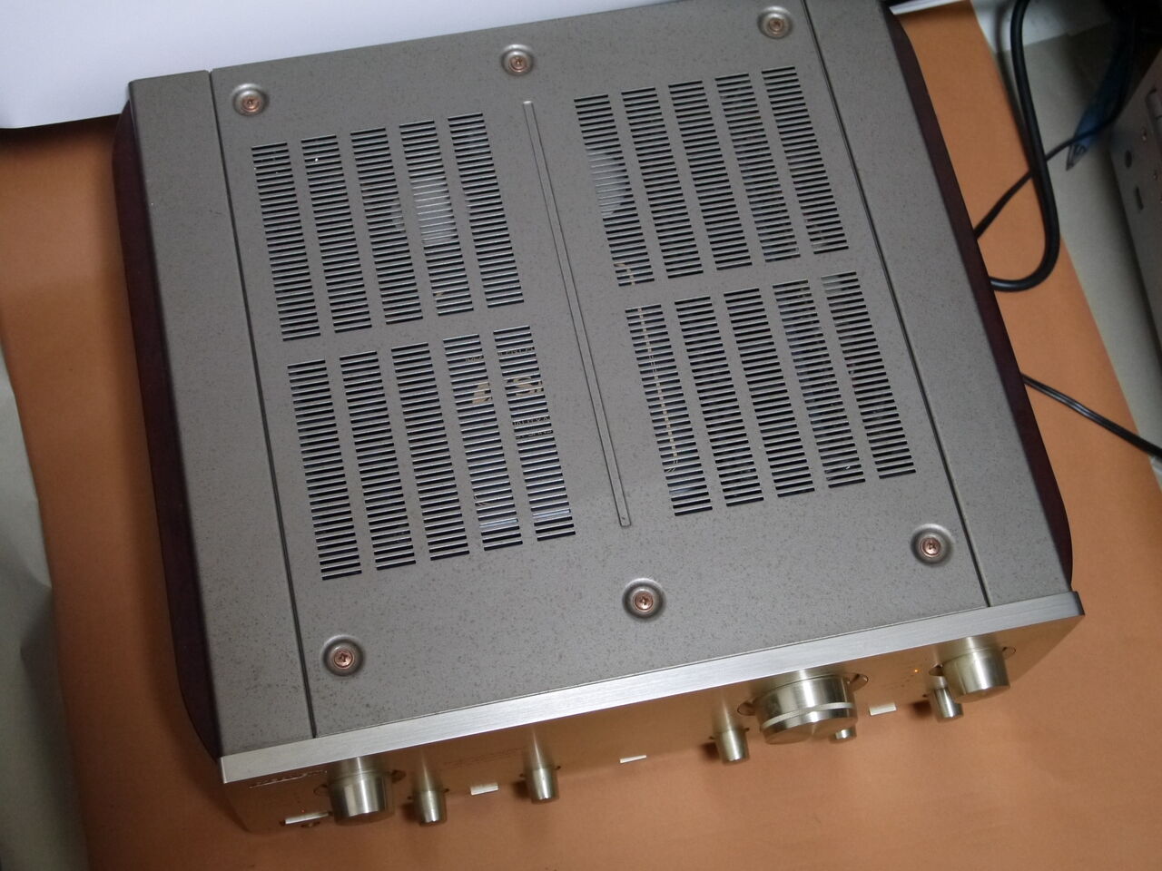 プリメインアンプ SANSUI-α907NRA サンスイ SANSUI AU-α907NRA プリメインアンプ 元箱付 @44967 / 中古