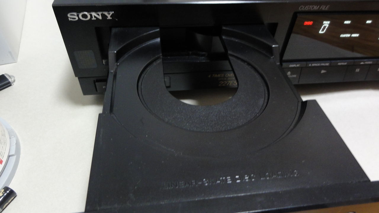 SONYのCDプレーヤーCDP-227ESDを買った : (ヴィンテージでは SONYのCDプレーヤーCDP-227ESDを買った : (ヴィンテージでは