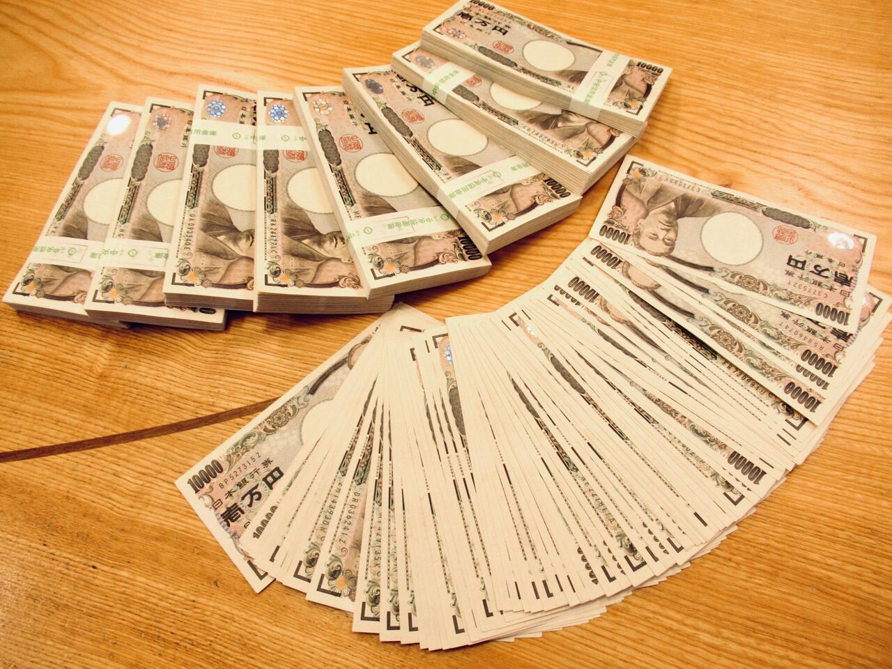 札束 風は明日の方角から Lmaginator 來田 淳blog 札束 風は明日の方角から Lmaginator 來田 淳blog