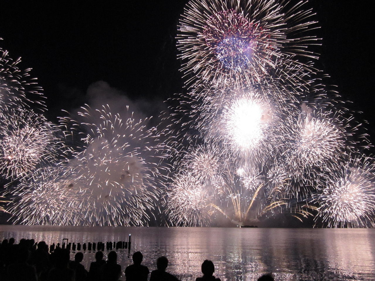 音のない遠花火 水郷松江噺