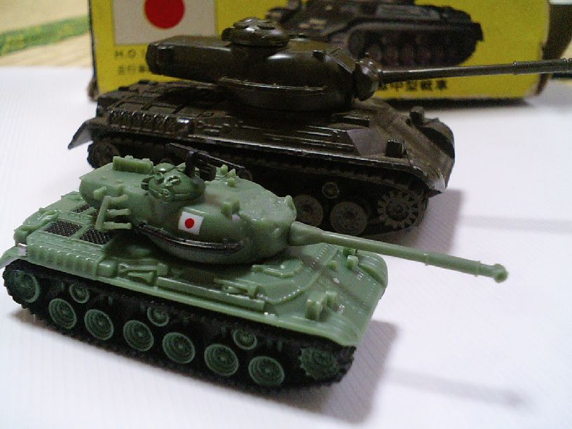 馬鹿が戦車を買ってくる : トミカ解体所