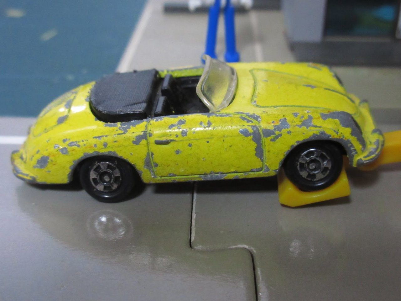 明治ラブクラクション ポルシェ356 トミカ解体所 明治ラブクラクション ポルシェ356 トミカ解体所