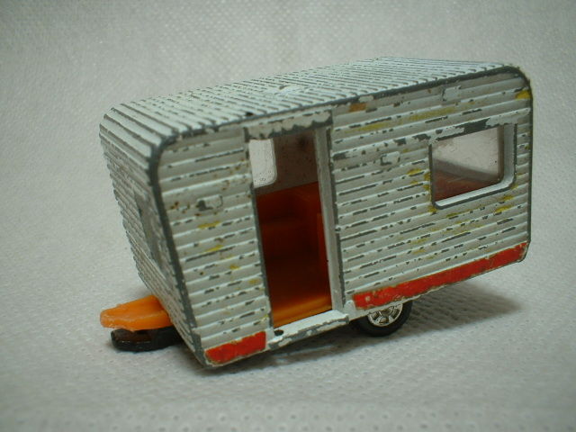 完成】NO.65 フランスベッドキャンピングカー : トミカ解体所 完成】NO.65 フランスベッドキャンピングカー : トミカ解体所