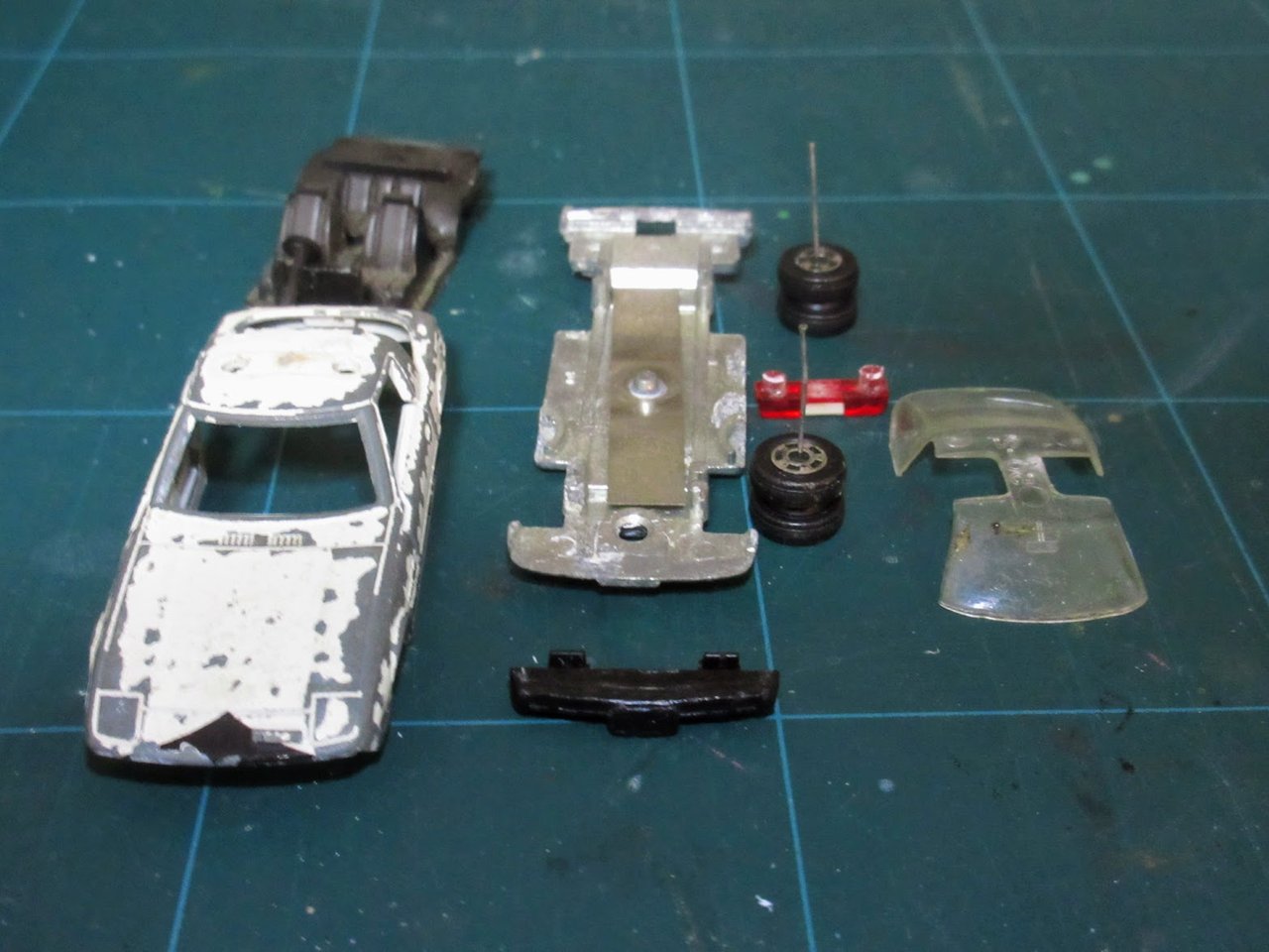 pimp my tomica! トミカ改造大作戦 RX-7 #2 : トミカ解体所