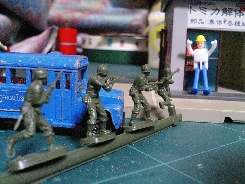 U.S.アーミーセットに物申す : トミカ解体所