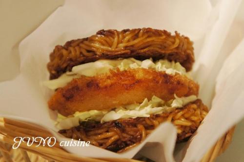 ☆焼きそばバンズ de ハムカツバーガー☆