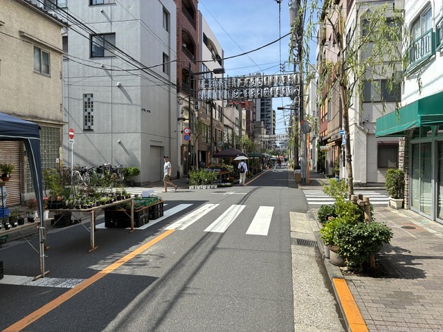 1FD2DEEF-0C6A-415F-AEB9-ED4B8E061A3A_1_105_c