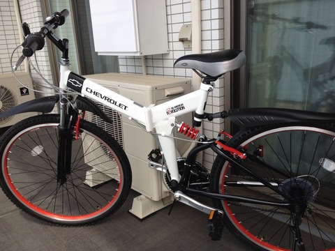 シボレーの自転車とべアレンビール