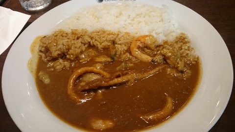 ココイチ海の幸カレーと麿赤兒
