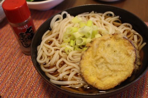 雨の休日の天狗の宴