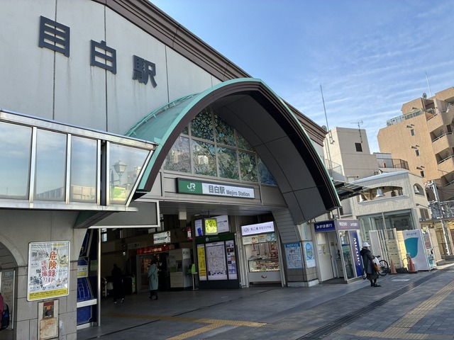 6C228EBF-17EB-490A-992D-852C222F50D9_1_102_o