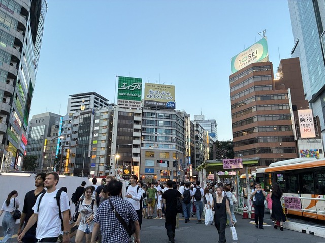 823DE8FF-DEEA-496B-B2CC-FC3443E896F8_1_105_c