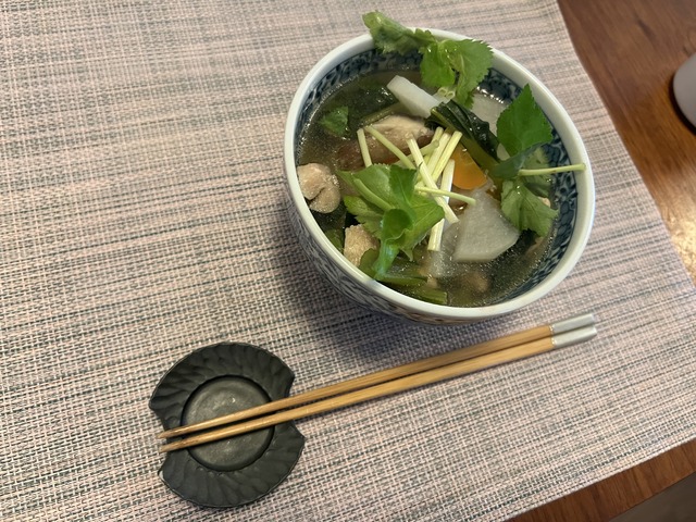 正月三日目の残りおでんと牛肉ブロッコリー