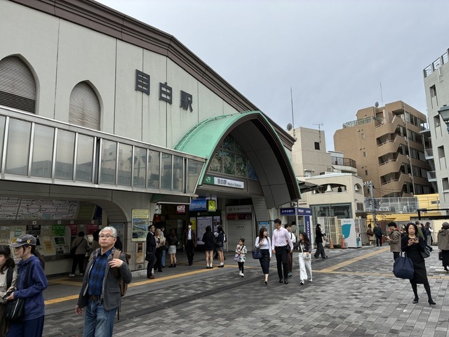 614FE22A-6400-44A7-9785-EAA69EA62439_1_105_c