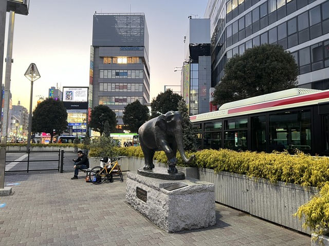 35780E0F-1703-4E81-9E05-C8AE5C6D25CF_1_102_o