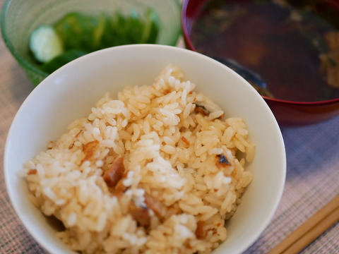 無印あなご飯と鳥唐揚げと三島由紀夫