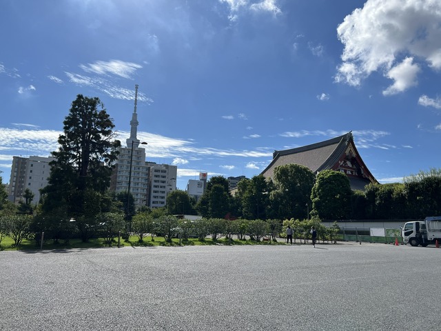 2CC41731-8C4E-4674-BFDD-4752BB39A103_1_102_o