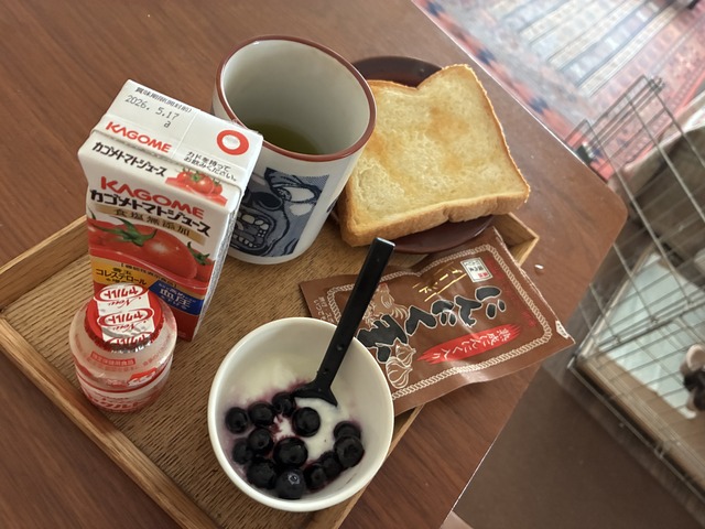 22093012-3300-43BF-83CC-74989C917B18_1_201_a