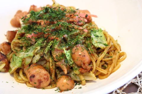 焼きそばランチとドキュメント72時間