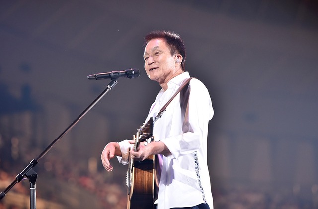 EFAB9BDD-768A-4314-9C70-D818DC510737