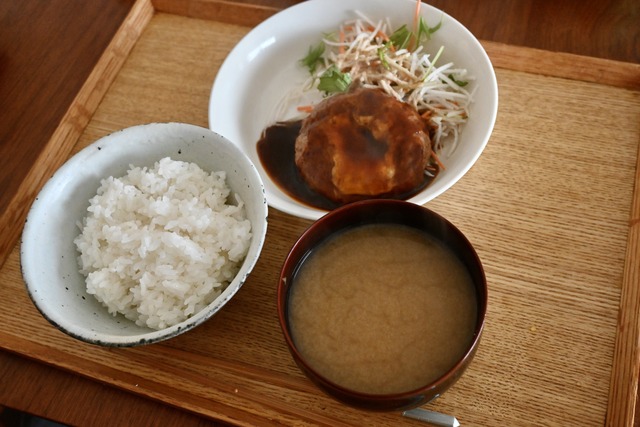 9A03D2DC-21DF-46F2-A1F3-00DAC0F9D3F6_1_201_a