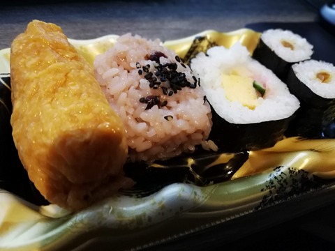 海苔巻きランチと生姜焼きとぼっちのジーラ