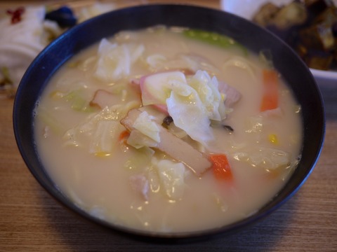 豆柴ジーラの散歩と高倉健