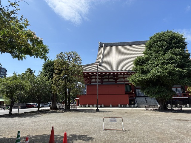 5D1B8B63-91C7-4F03-9090-B7E75515595E_1_105_c