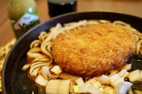 コロッケうどんと手作り麻婆豆腐と悪魔の蔵