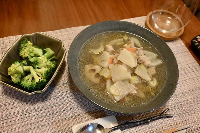 9938FD2E-10B7-4613-BD41-94A5283FEA1C_1_201_a