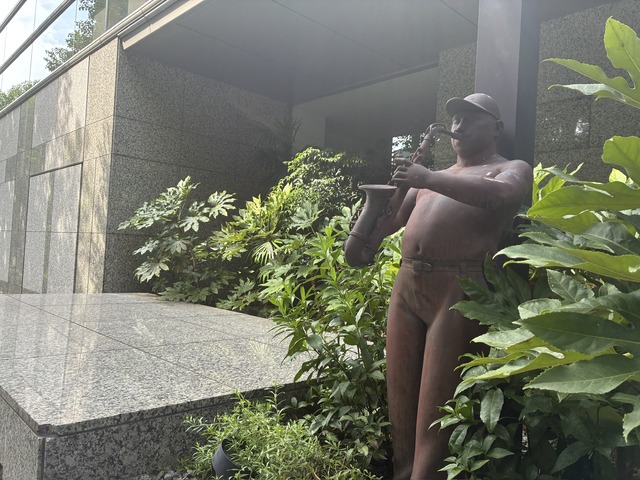 23175B99-FB73-40B1-BF8B-199E3FC937A9_1_102_o