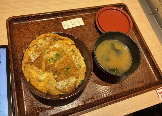 3FDFB349-BBD4-411B-8975-A3A2362F888B