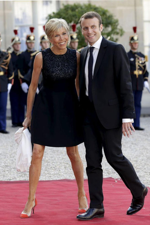 483454_38af4f3835e4409fbaa1b47d94ecefb1-mv2