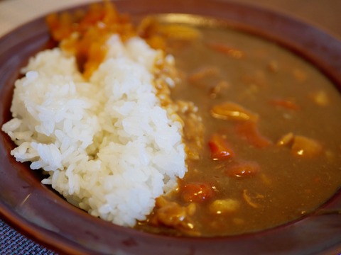 春のゴールデンカレーと昭和の食卓