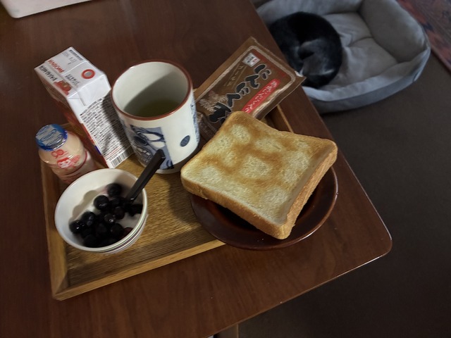 D7062905-7D67-4843-935A-CE8B4D5E5663_1_201_a