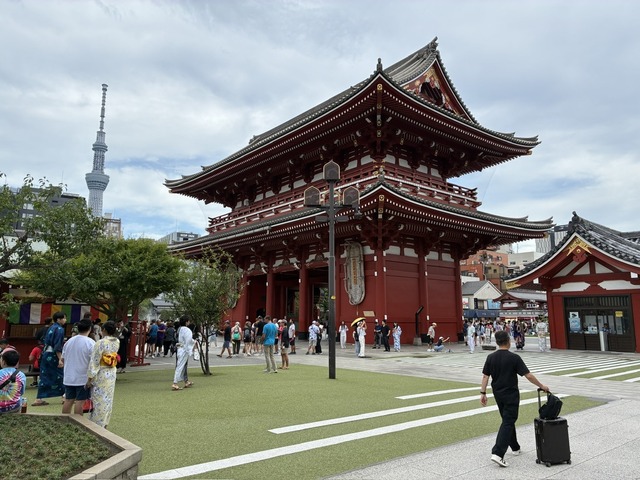 E5382493-C3FC-436B-AADF-90023525294A_1_105_c