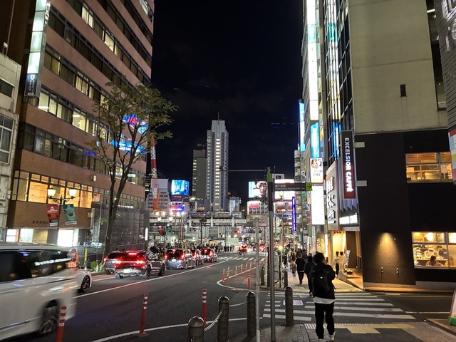 E93CC768-794A-4905-B673-55D51E346BFF_1_105_c