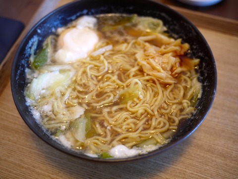 マルちゃん正麺とポトフとケイトマッキノン