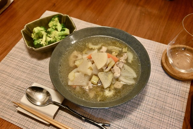 0D00ECAD-A8D2-426D-A64C-7401D186D7F1_1_201_a