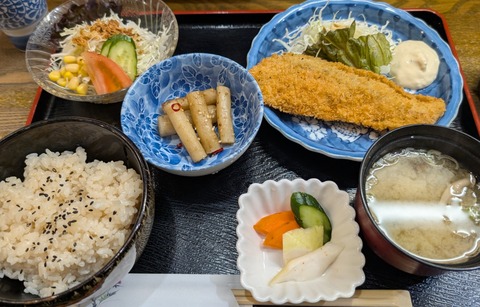 PXL_20251204_032349157