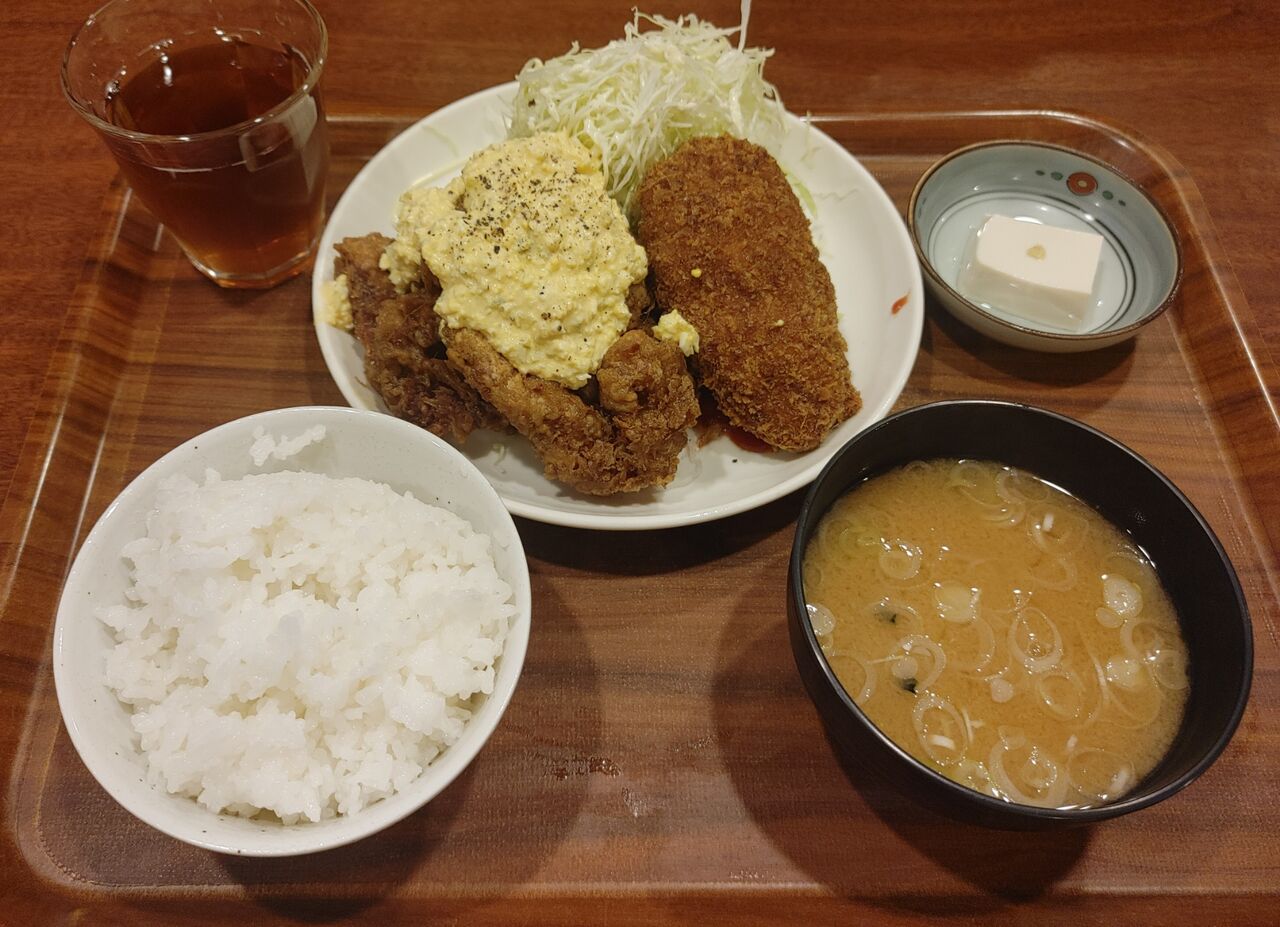富山駅近くのデカ盛りのお店「ちゃぼん」て平日ランチ！ : 富山ライフ満喫