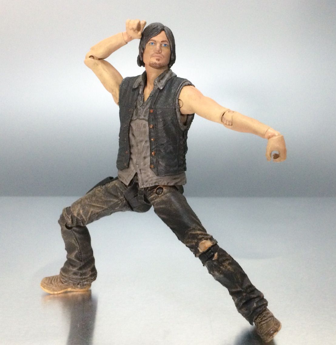 ウォーキングデッド　フィギュア Amazon | ザ・ウォーキング・デッド アクションフィギュア TV