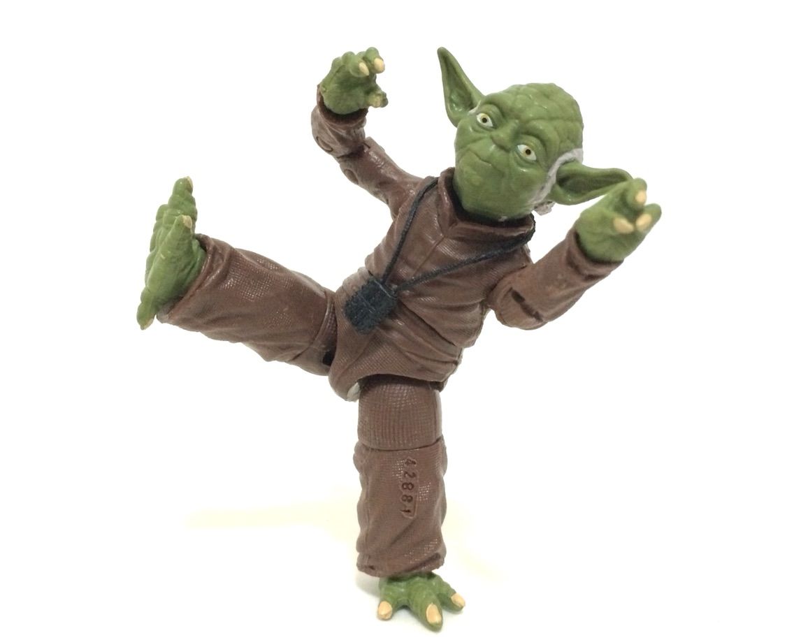 Sw ブラックシリーズ ヨーダ カフィンドドの巣窟