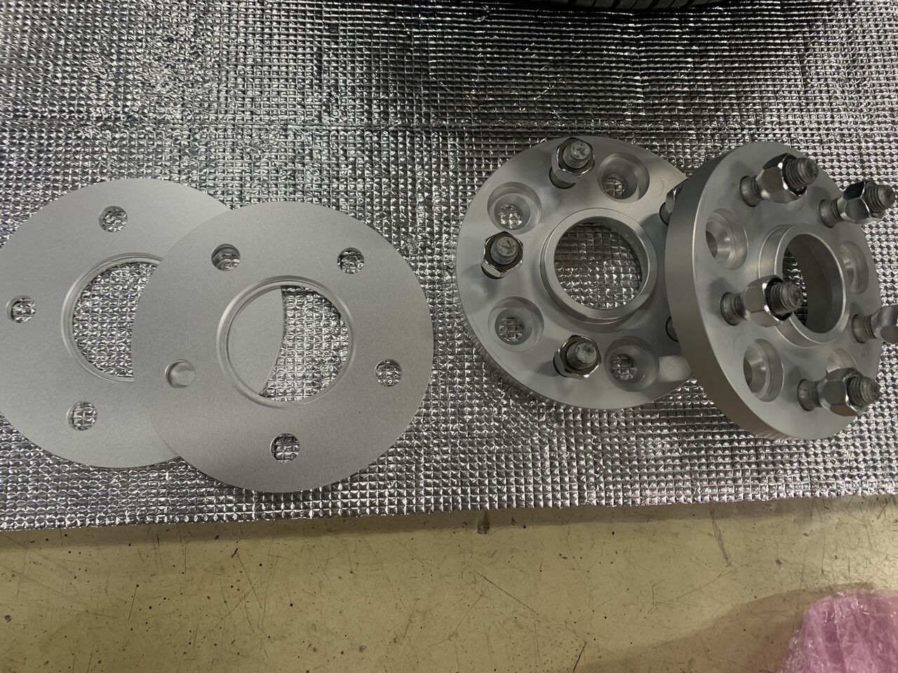テスラ モデル3 ホイールスペーサー取り付け : justice_osakaのblog