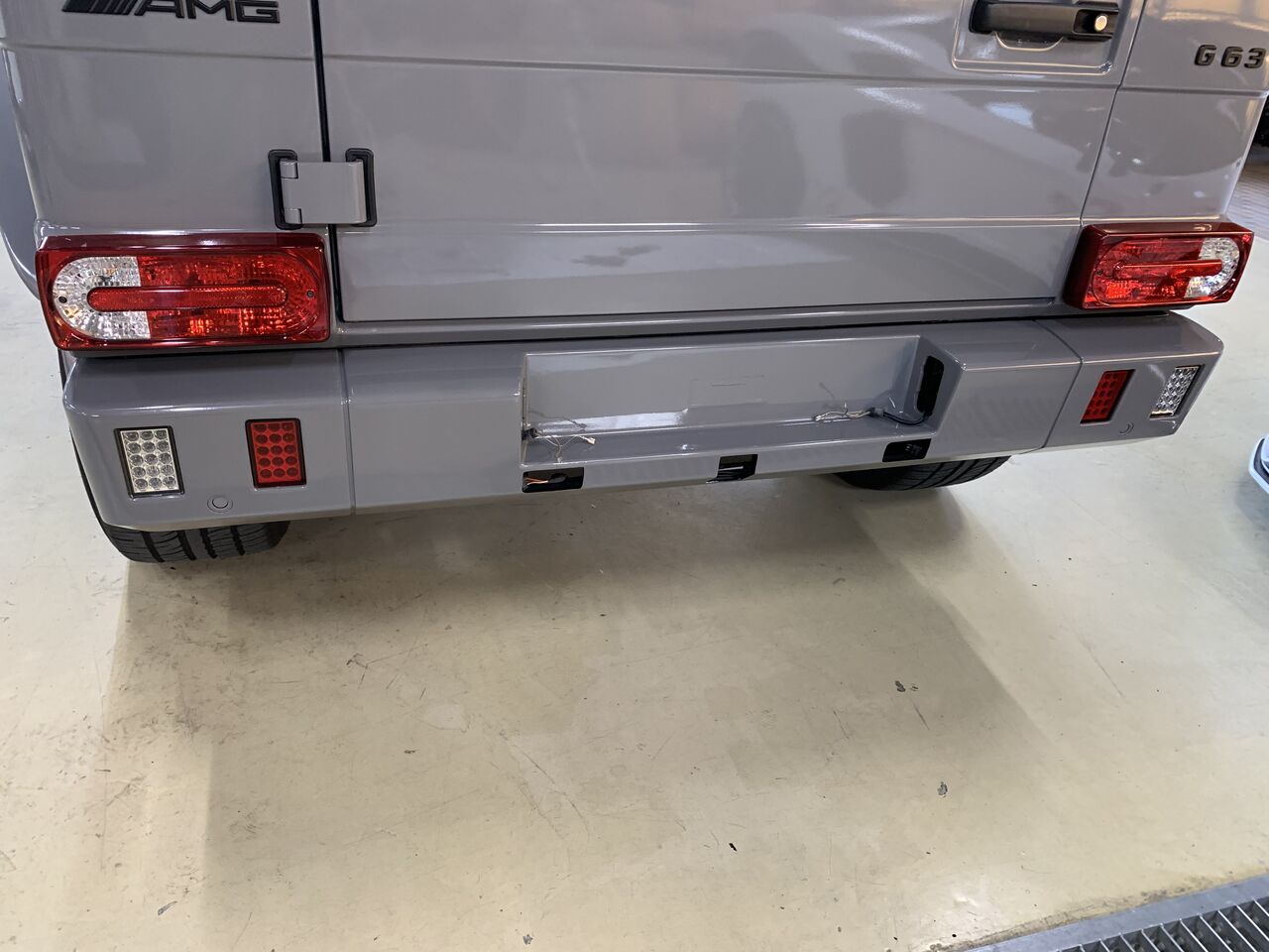 W463 Brabusリアバンパー取り付け Justice Osakaのblog