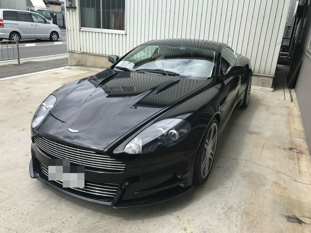 アストンマーティン DB9 バッテリー交換&エラーチェック他 アストンマーティン DB9 バッテリー交換&エラーチェック他