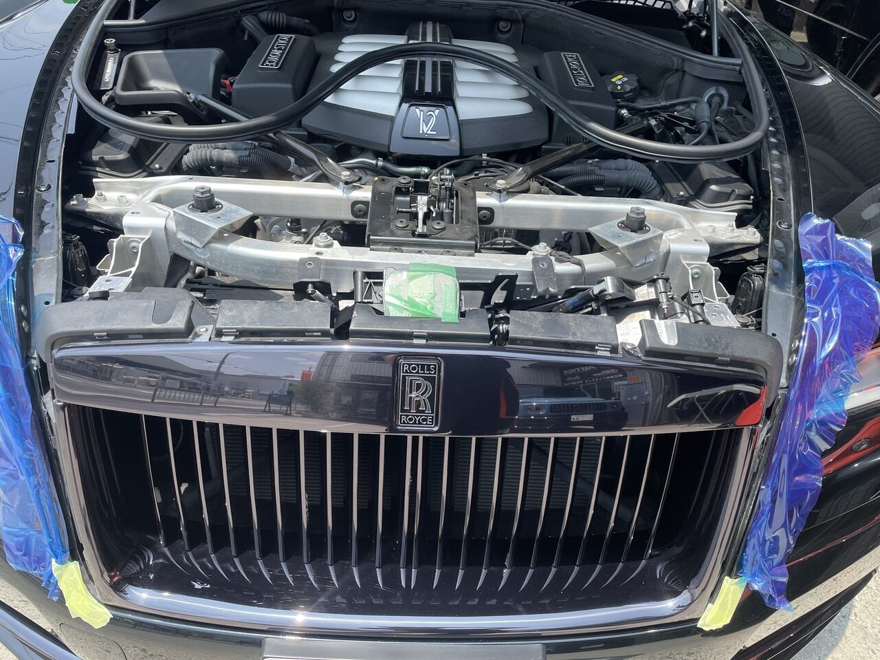 ロールスロイス レイス フロントグリル脱着 : justice_osakaのblog