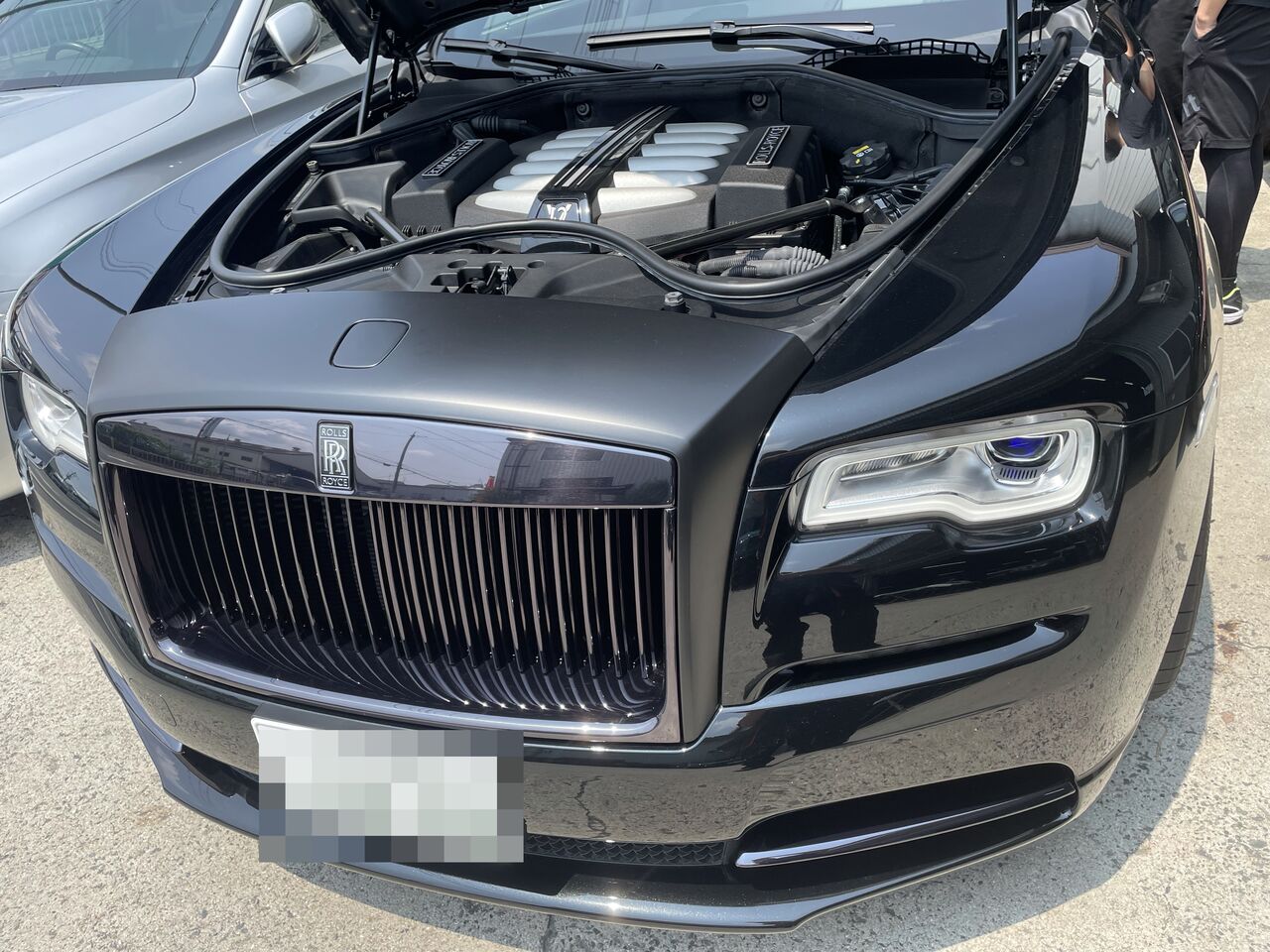 ロールスロイス レイス フロントグリル脱着 : justice_osakaのblog