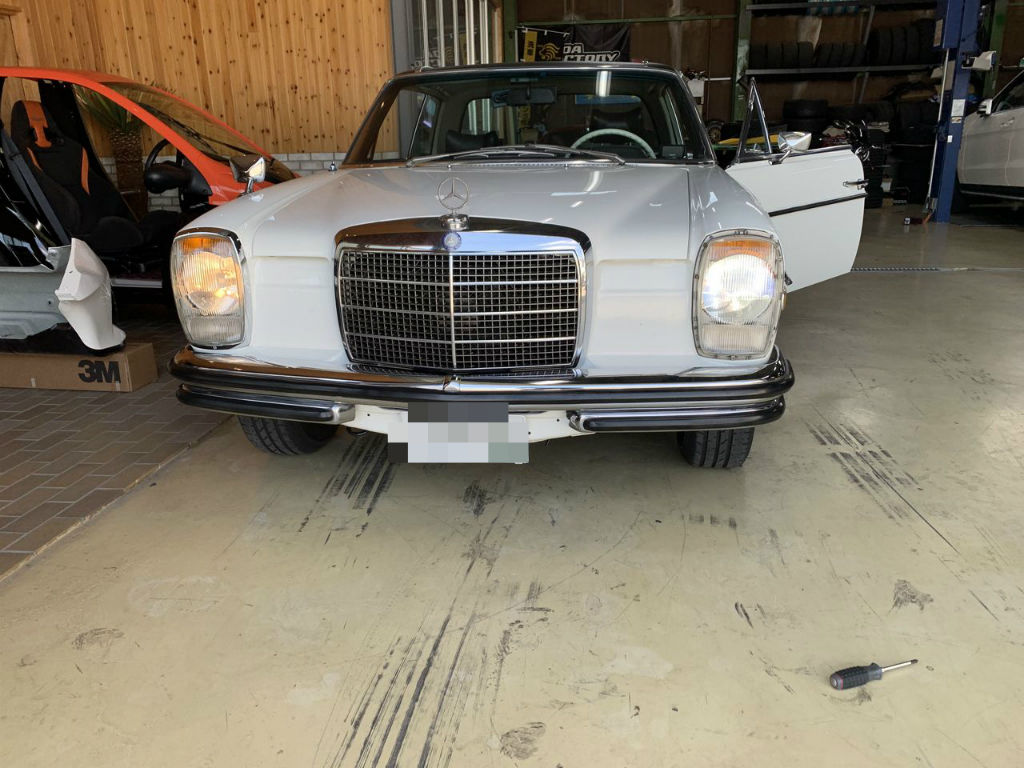 ベンツw114 w115 フロントヘッドライト ベンツw114 w115 フロント