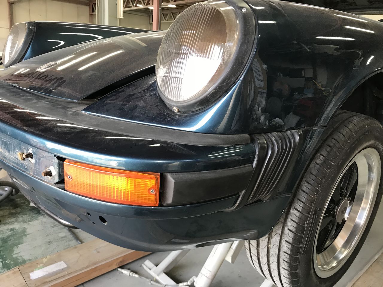 930ポルシェ フロントバンパー取り外し : justice_osakaのblog